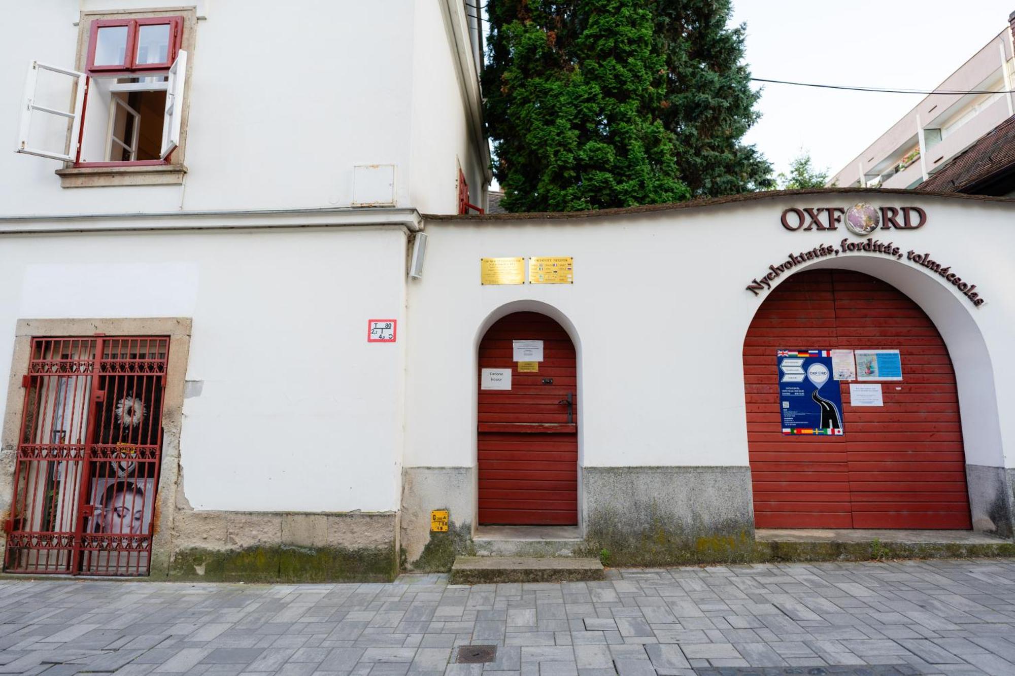 Carlone House Διαμέρισμα Έγκερ Εξωτερικό φωτογραφία