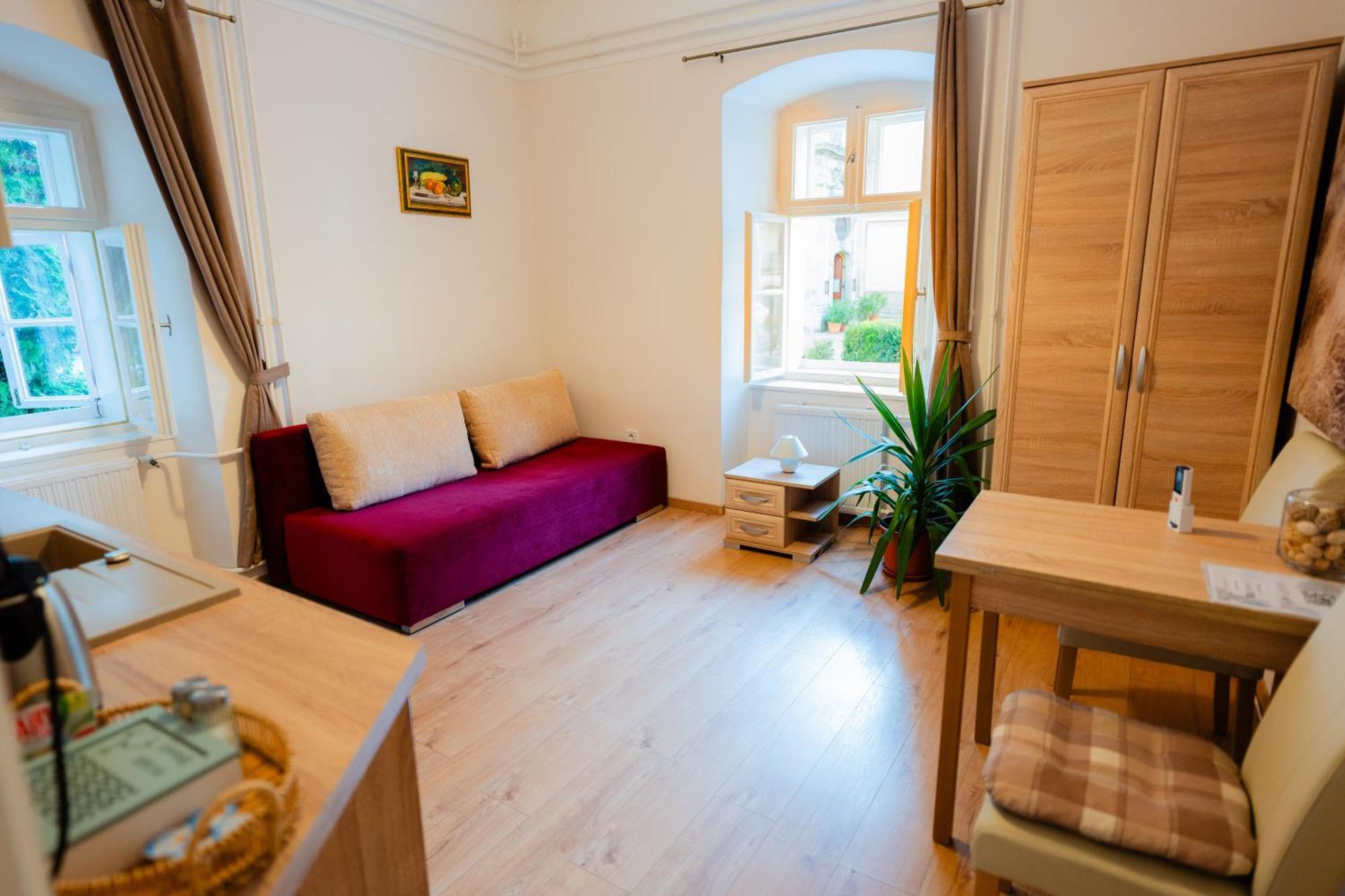 Carlone House Διαμέρισμα Έγκερ Εξωτερικό φωτογραφία